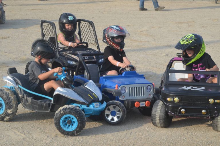 Photos: Demolition Derby impresses crowd at grandstands